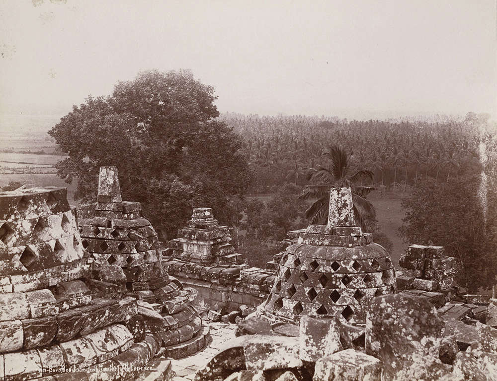 Sem Cephas - Boro-Boedner Temple, Java