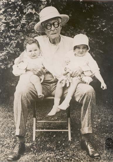 Wide World Photos - J. D. Rockefeller and Children Wide World Photos - J. D. Rockefeller and Children