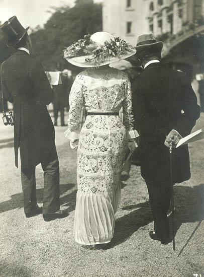 Seeberger Freres (Jules Louis, Henri) - Fashion at the Longchamp Racetrack, France Seeberger Freres (Jules Louis, Henri) - Fashion at the Longchamp Racetrack, France